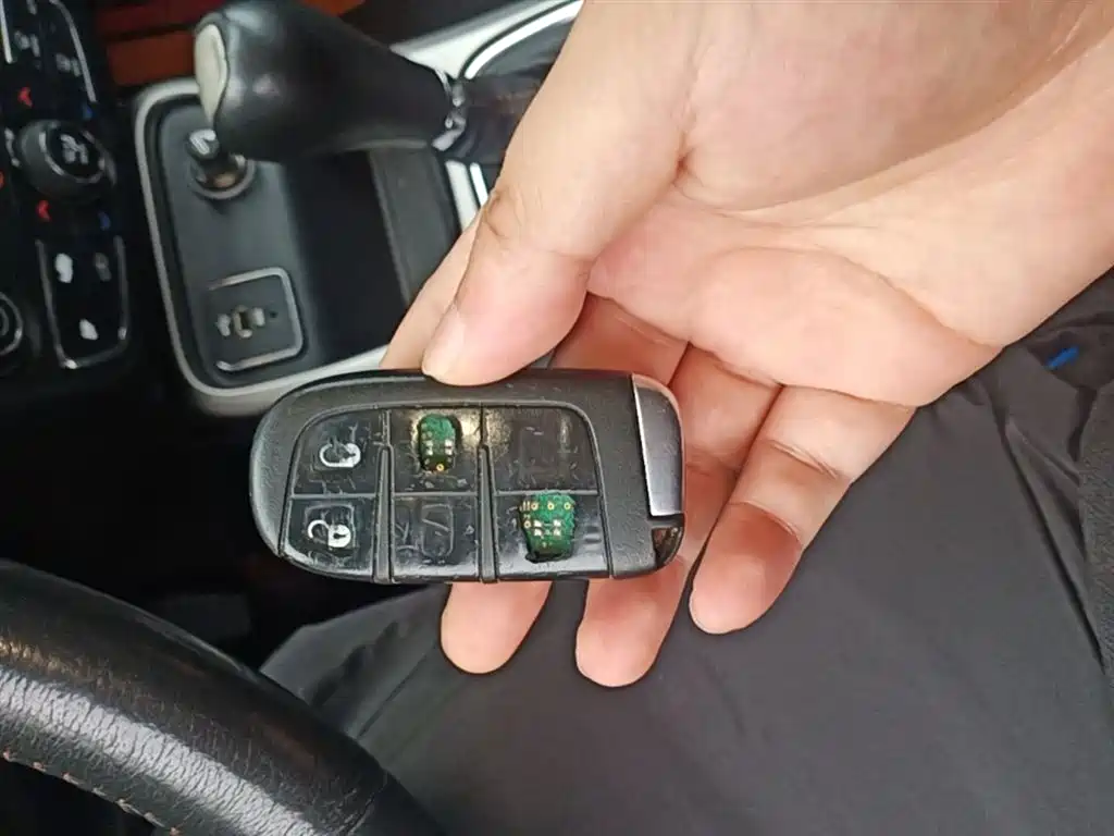 Jeep Compass 2018 — фото 9