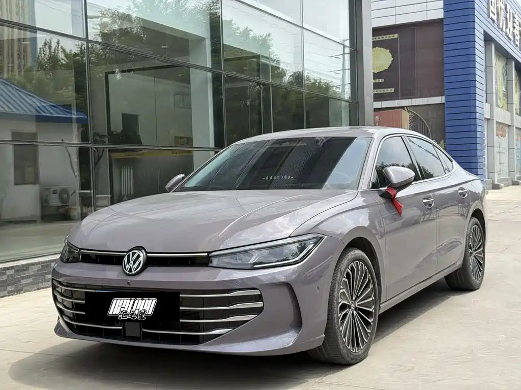 Volkswagen Passat 2024