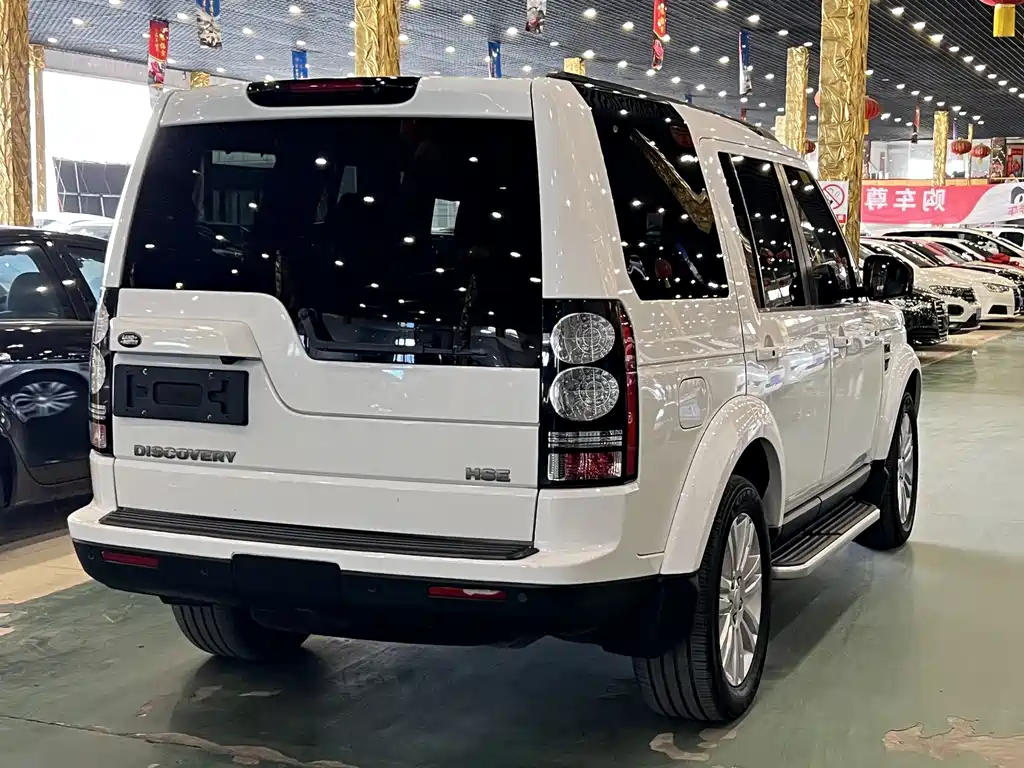 Land Rover Discovery 2015 — фото 9