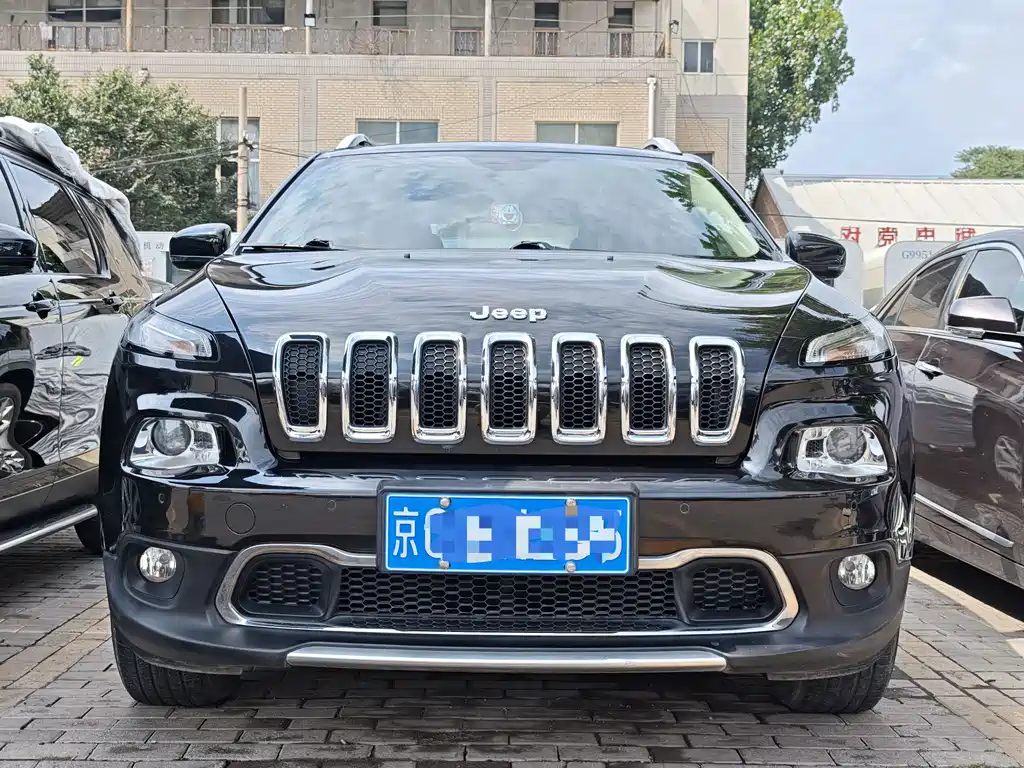 Jeep Cherokee 2016