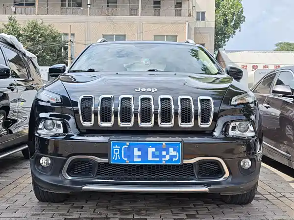 Jeep Cherokee 2016