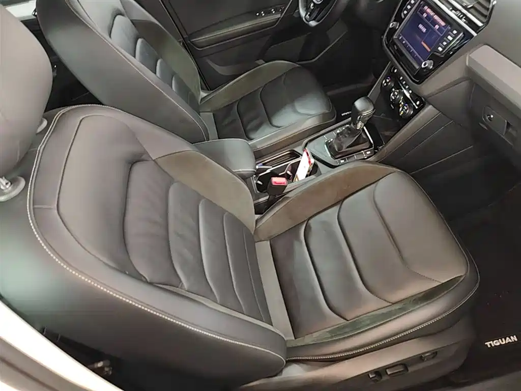 Volkswagen Tiguan L 2018 — фото 25
