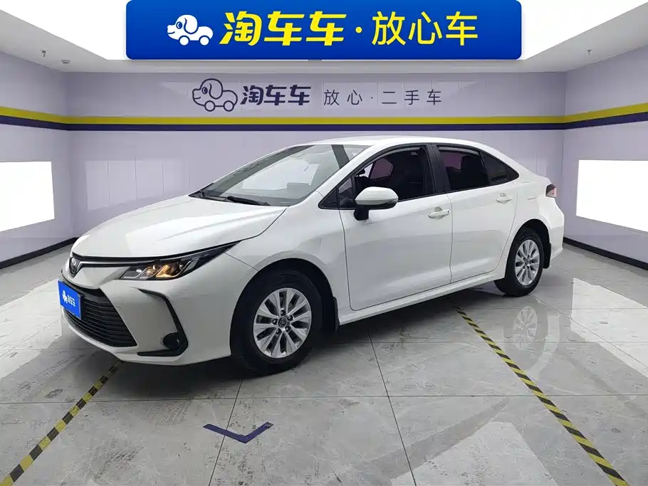 Toyota Corolla 2020 — фото 1