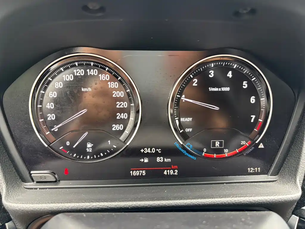 BMW 1 Series 2022 — фото 13