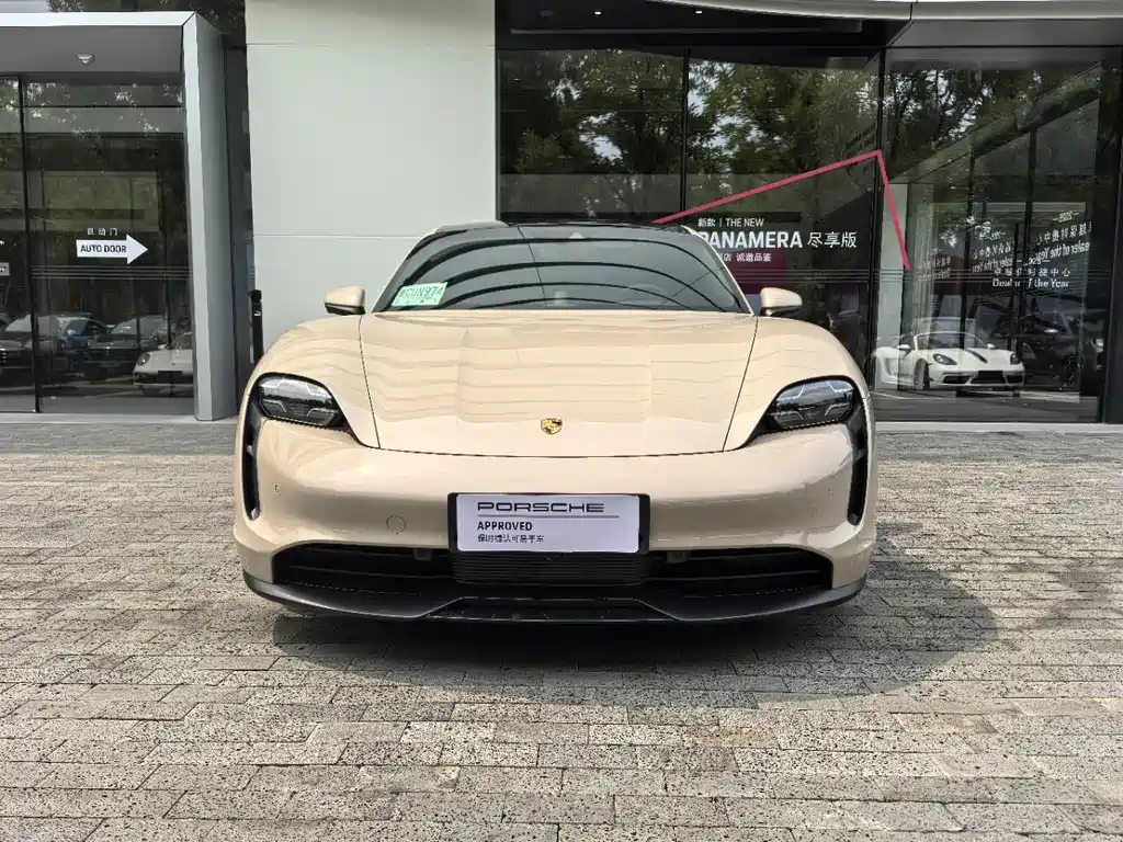 Porsche Taycan 2024