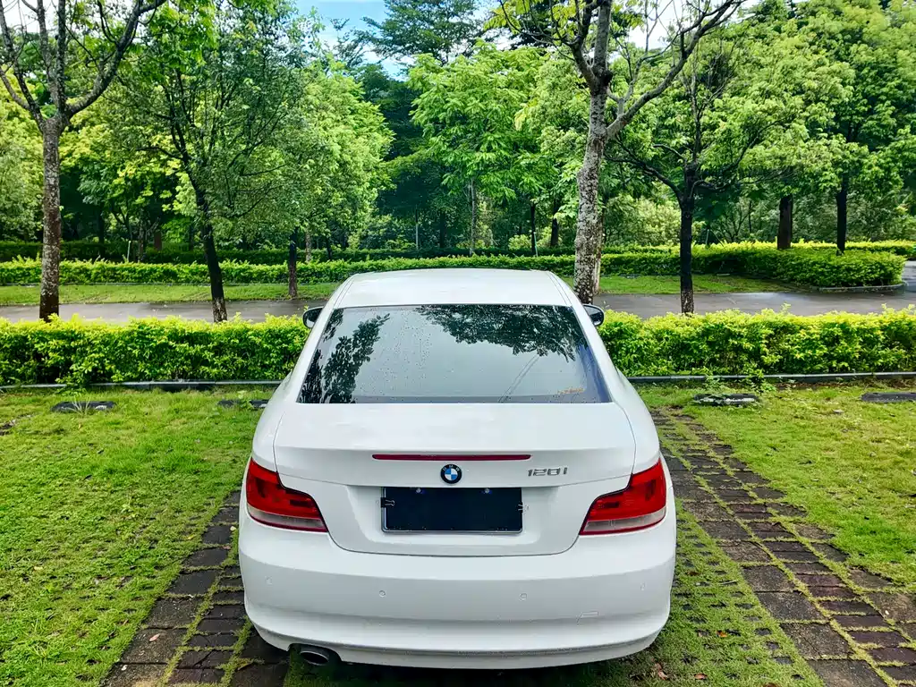BMW 1 Series 2014 — фото 11