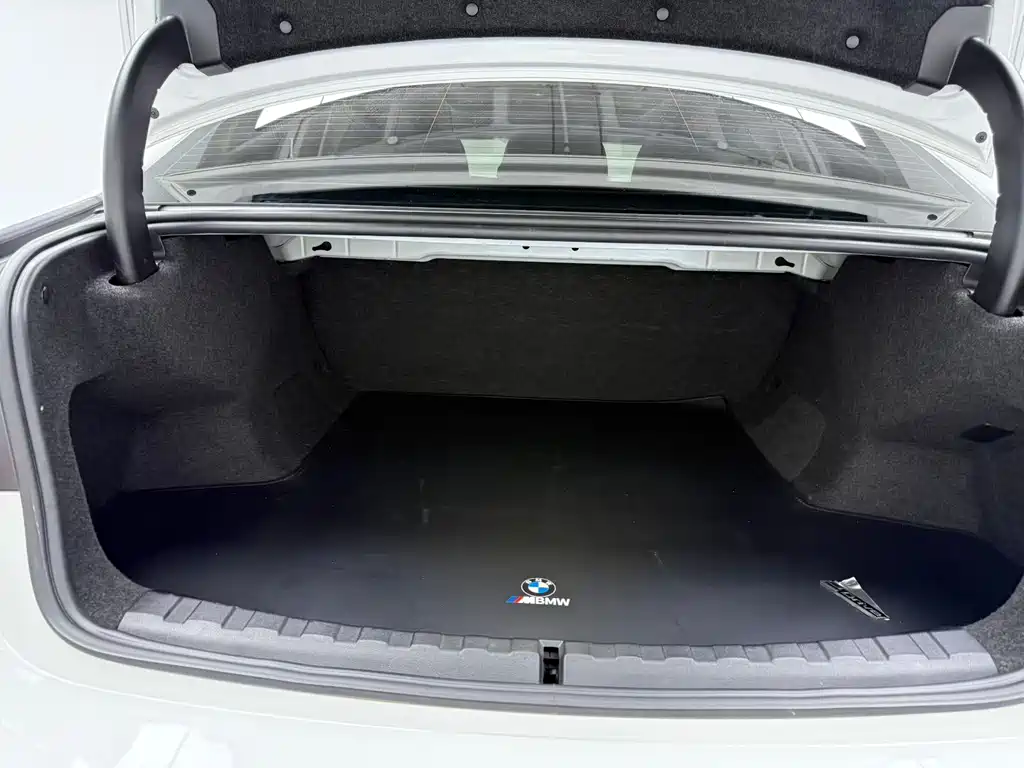BMW i3 2023 — фото 8