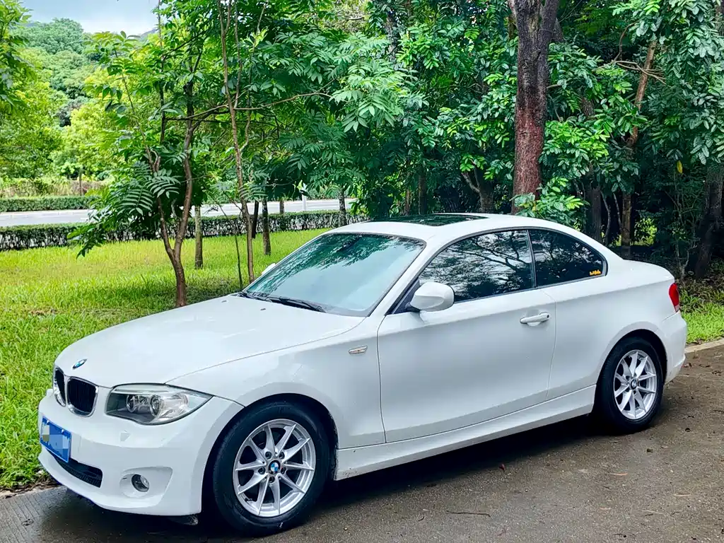BMW 1 Series 2014 — фото 16