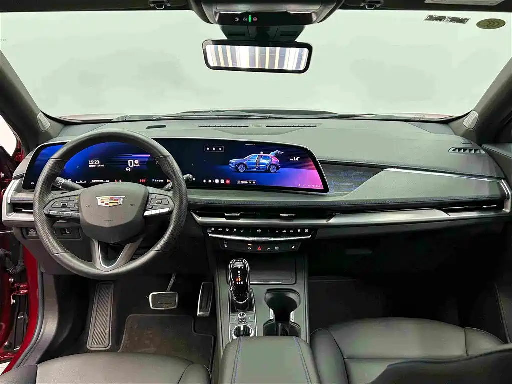 Cadillac XT4 2023 — фото 11