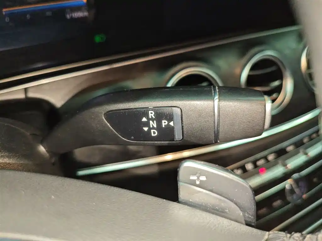 Mercedes-Benz E-Class 2018 — фото 14