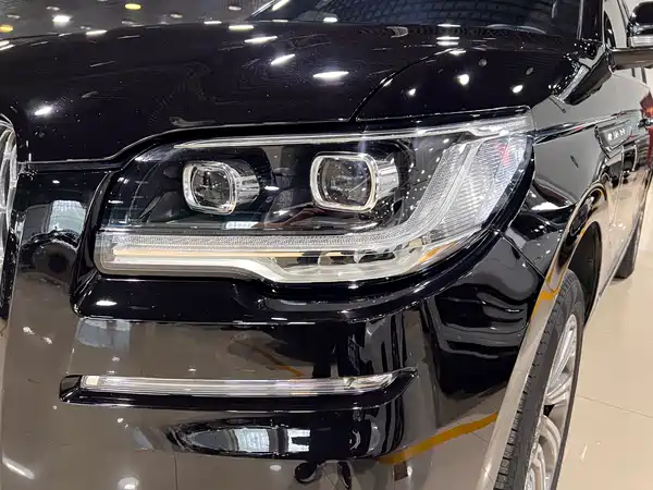 Lincoln Navigator 2024