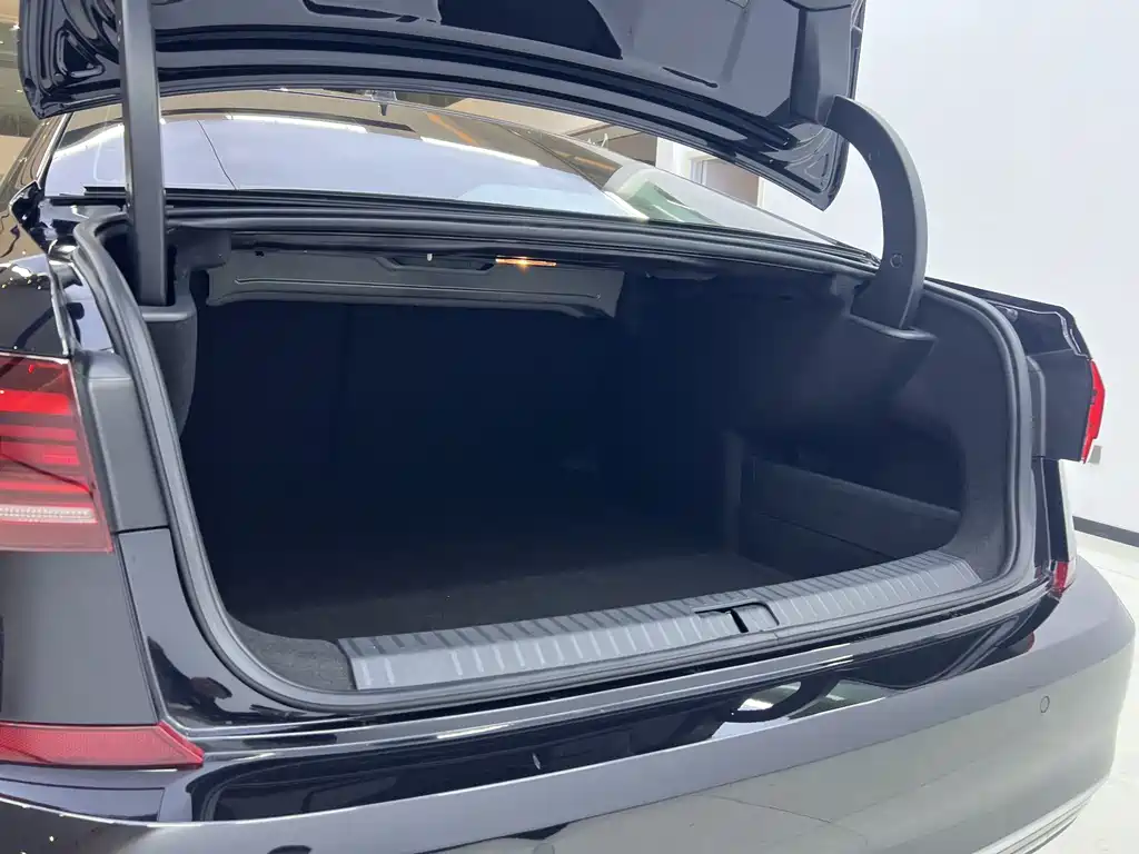 Volkswagen Passat 2025