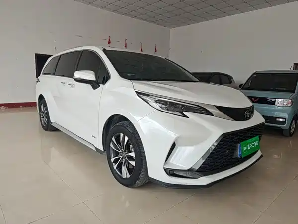 Toyota Granvia 2024