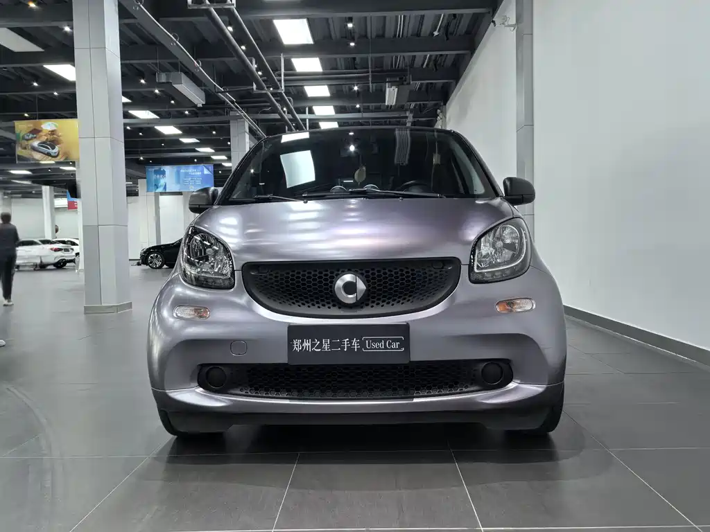 smart Fortwo 2018 — фото 17