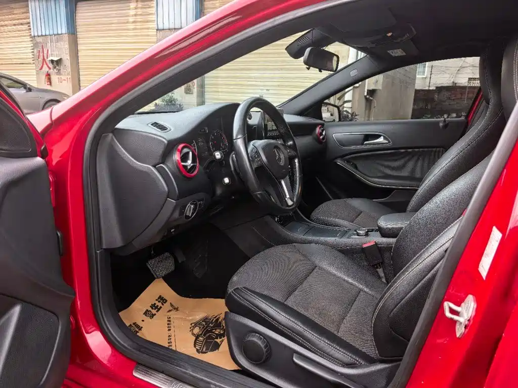 Mercedes-Benz A-Class 2014