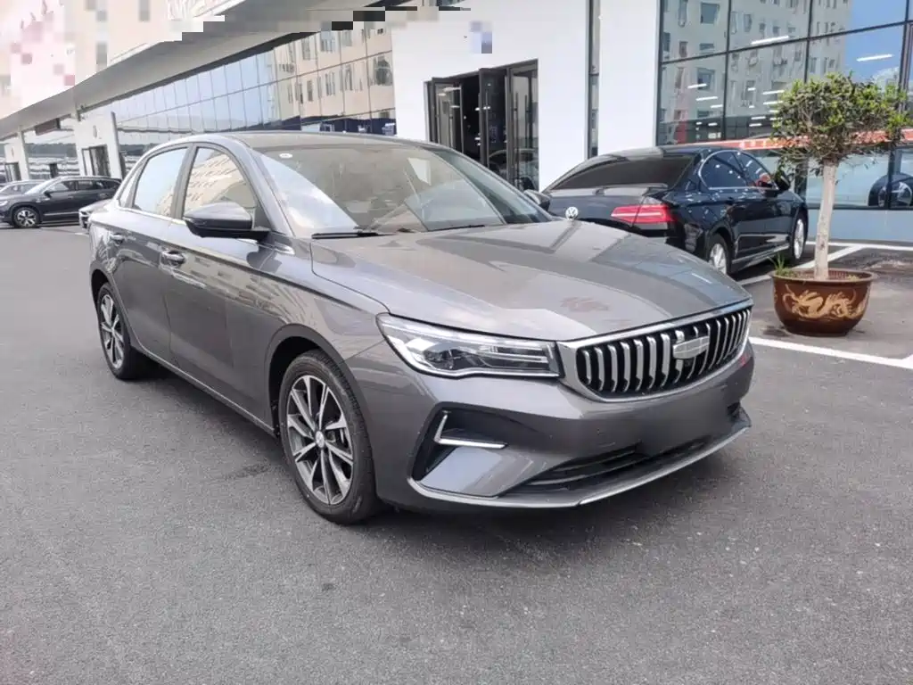 Geely Emgrand 2025