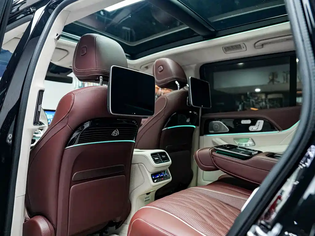 Mercedes-Benz GLS 2024 — фото 26