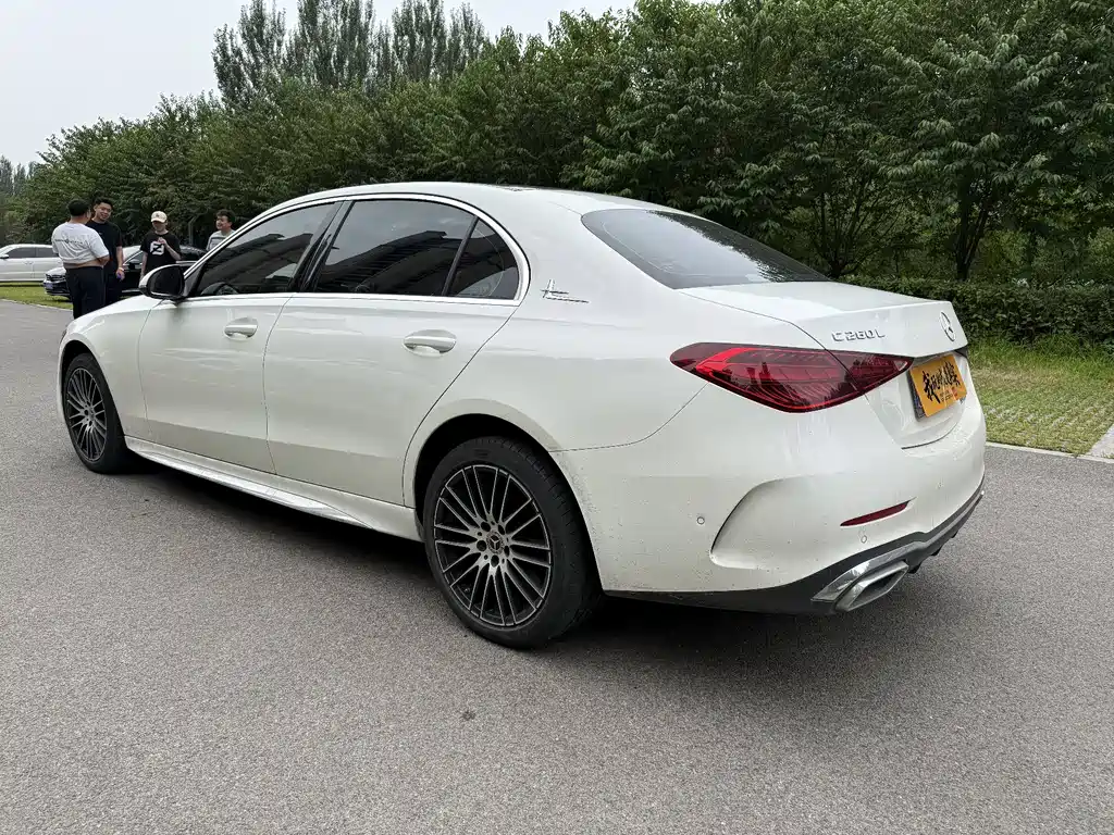 Mercedes-Benz C-Class 2023