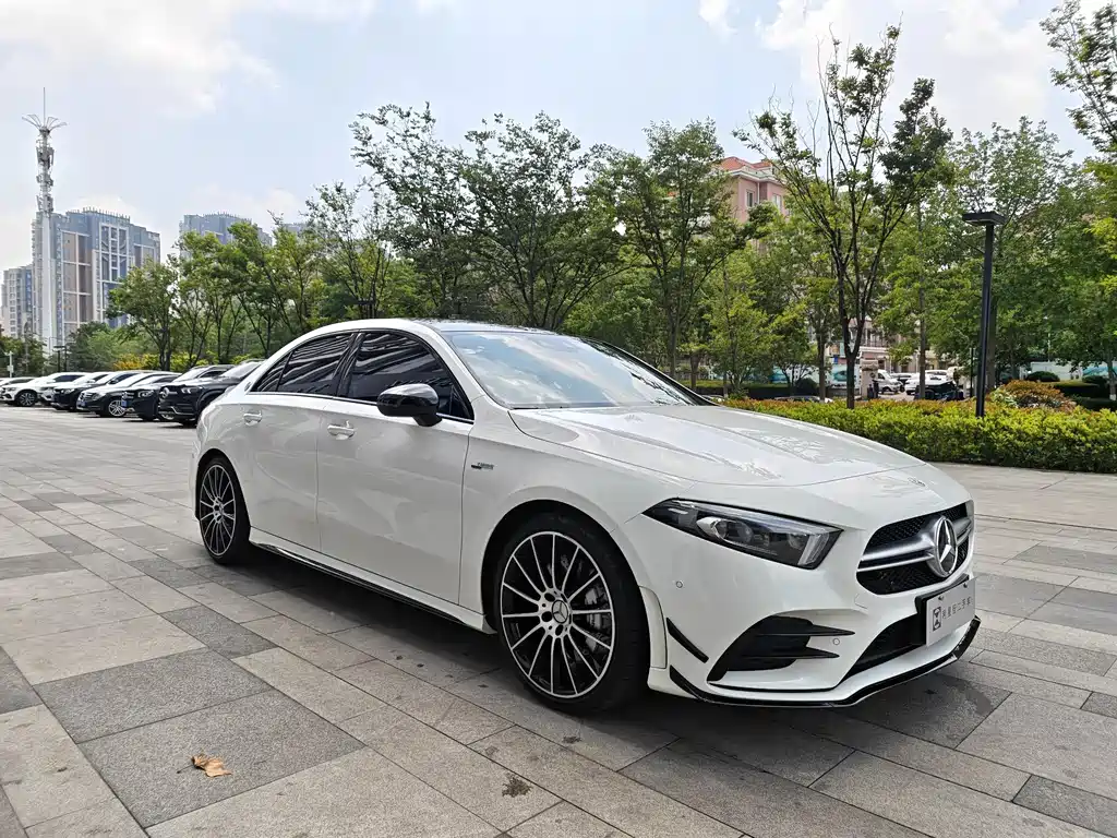 Mercedes-Benz A-Class AMG 2023 — фото 4