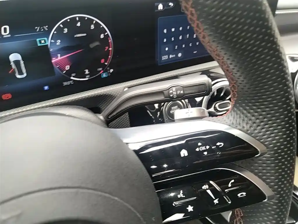 Mercedes-Benz A-Class 2023 — фото 14