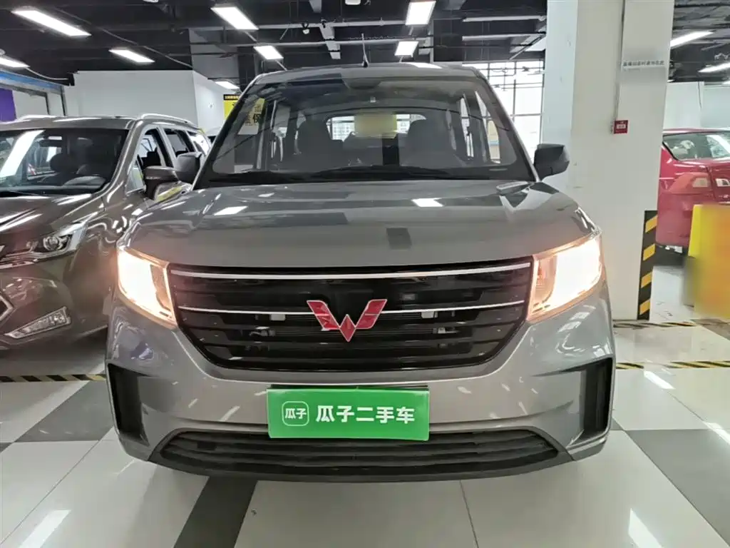 Wuling Hongguang PLUS 2024 — фото 3