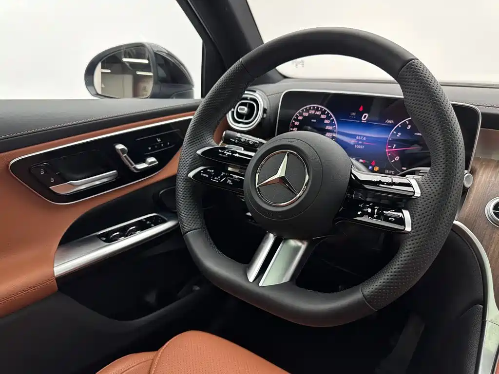 Mercedes-Benz GLC 2025 — фото 10
