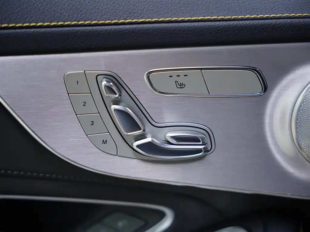 Mercedes-Benz C-Class AMG 2021 — фото 33