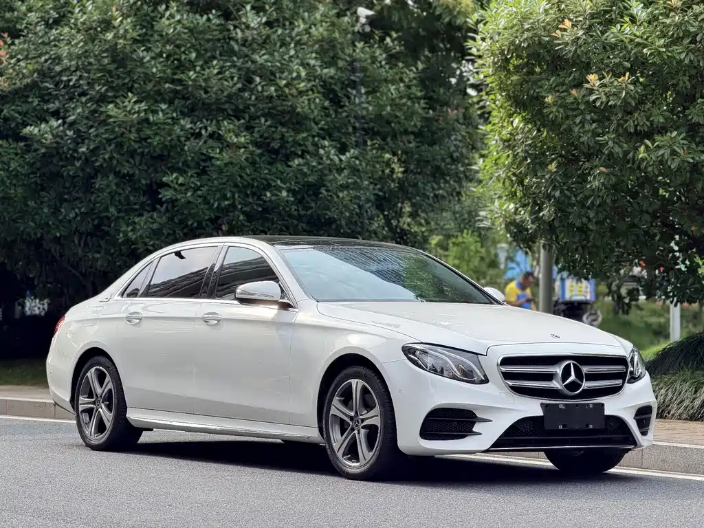 Mercedes-Benz E-Class 2020 — фото 3