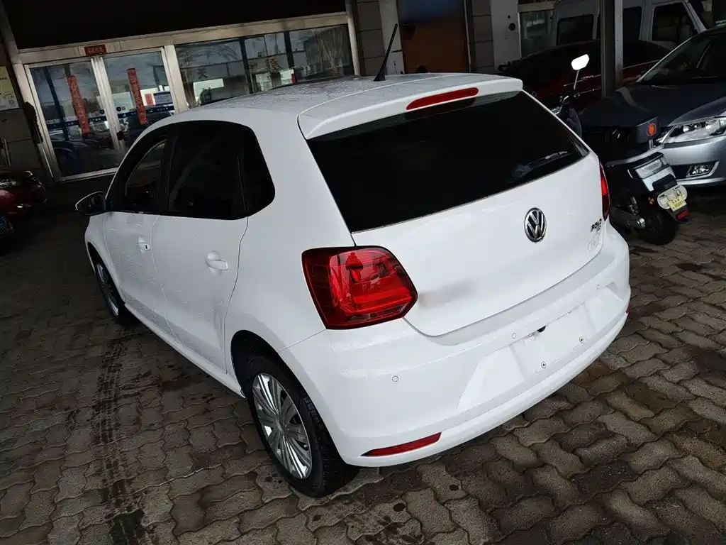 Volkswagen Polo 2018 — фото 24