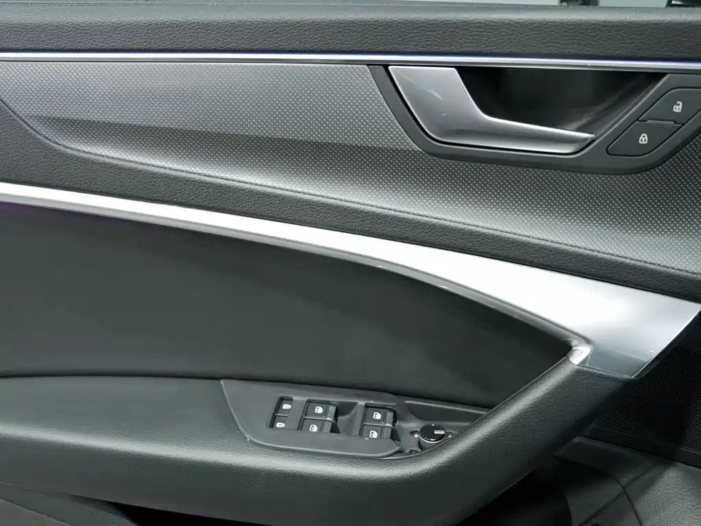 Audi A6L 2021 — фото 10