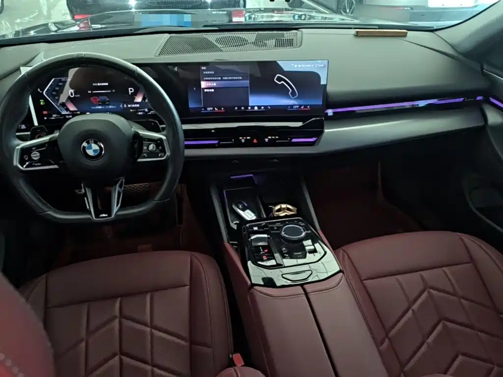 BMW 5 Series 2024 — фото 10