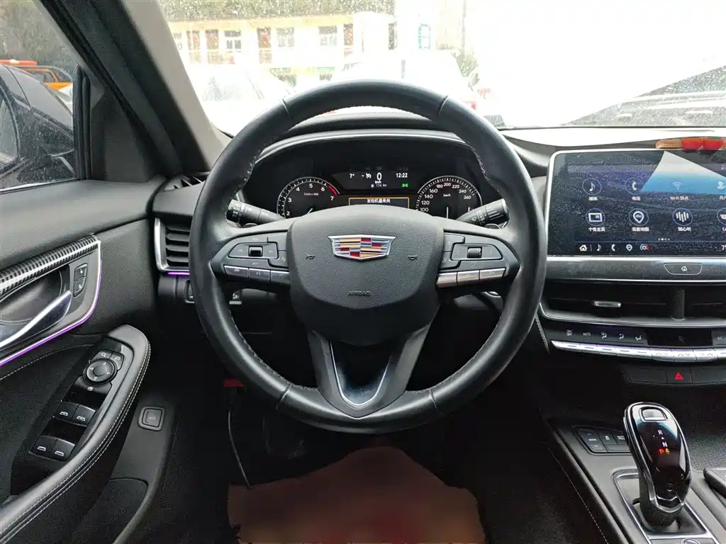 Cadillac CT5 2023 — фото 11