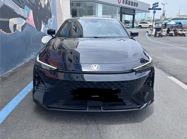 Changan UNI-V 2024