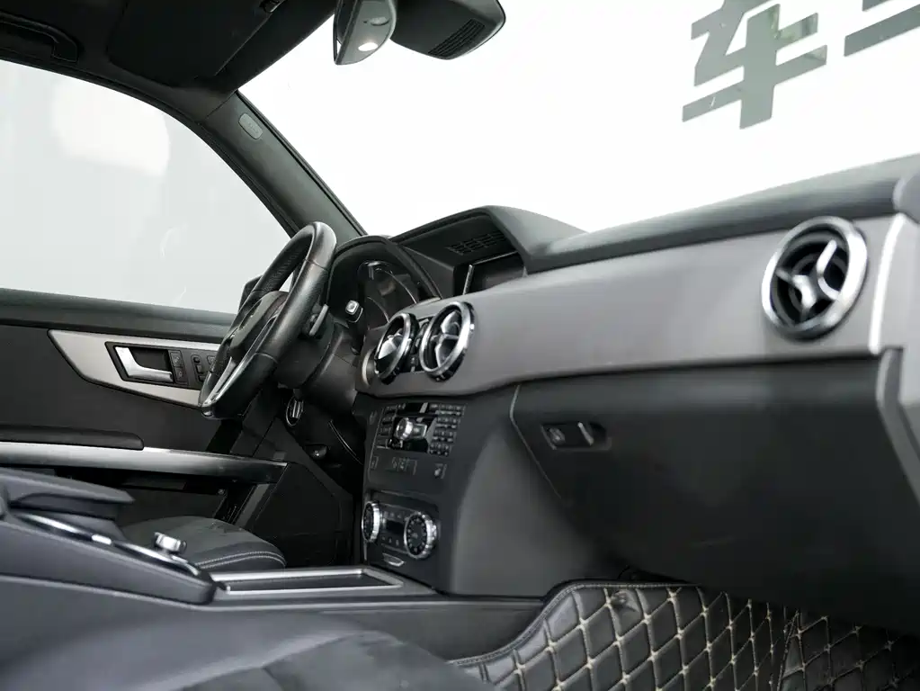 Mercedes-Benz GLK-Class 2015 — фото 12