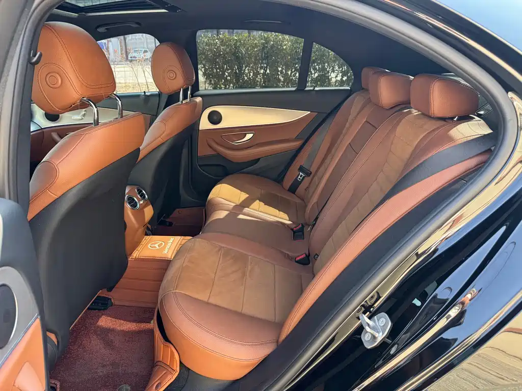 Mercedes-Benz E-Class 2018 — фото 8