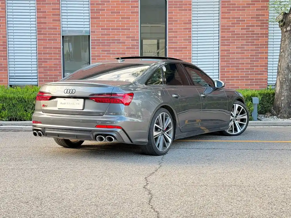 Audi S6 2023 — фото 3