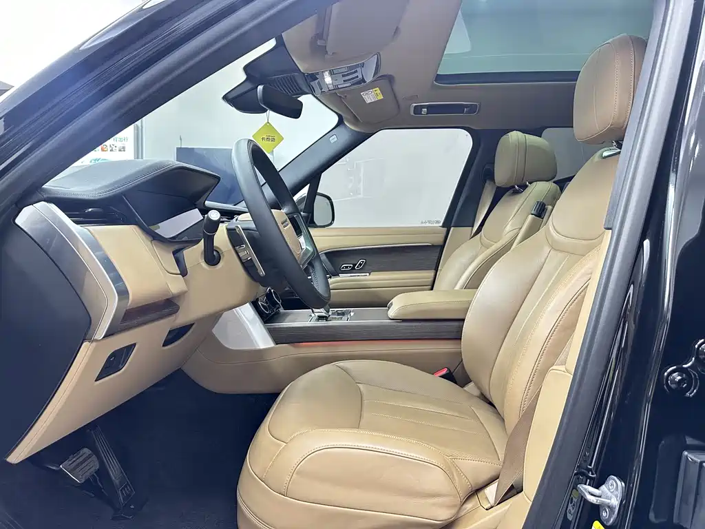 Land Rover Range Rover 2023 — фото 10
