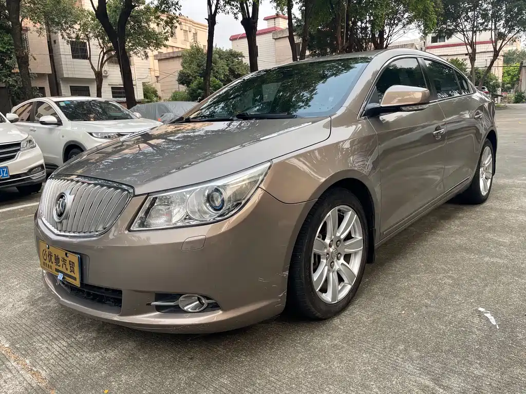 Buick LaCrosse 2013 — фото 1