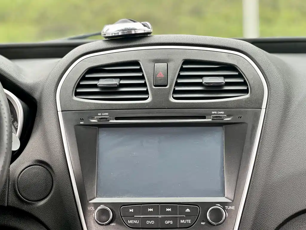 GAC Motor Trumpchi GS5 2014 — фото 32