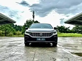 Volkswagen Passat 2023