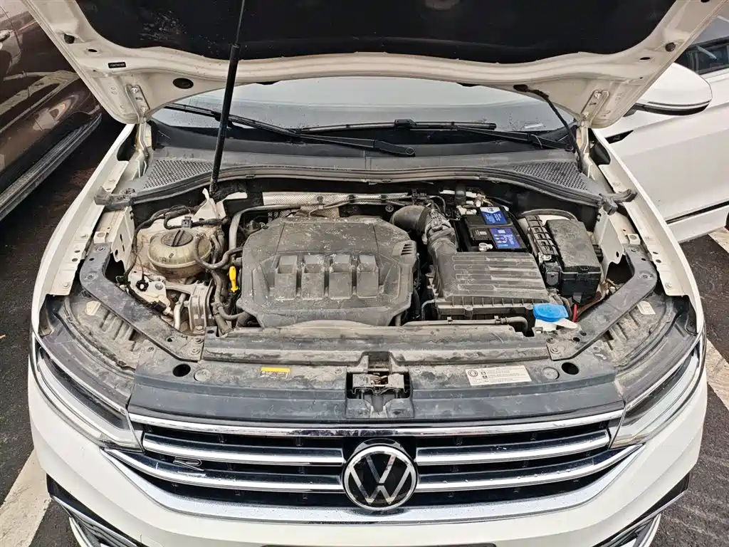 Volkswagen Tiguan L 2022 — фото 20