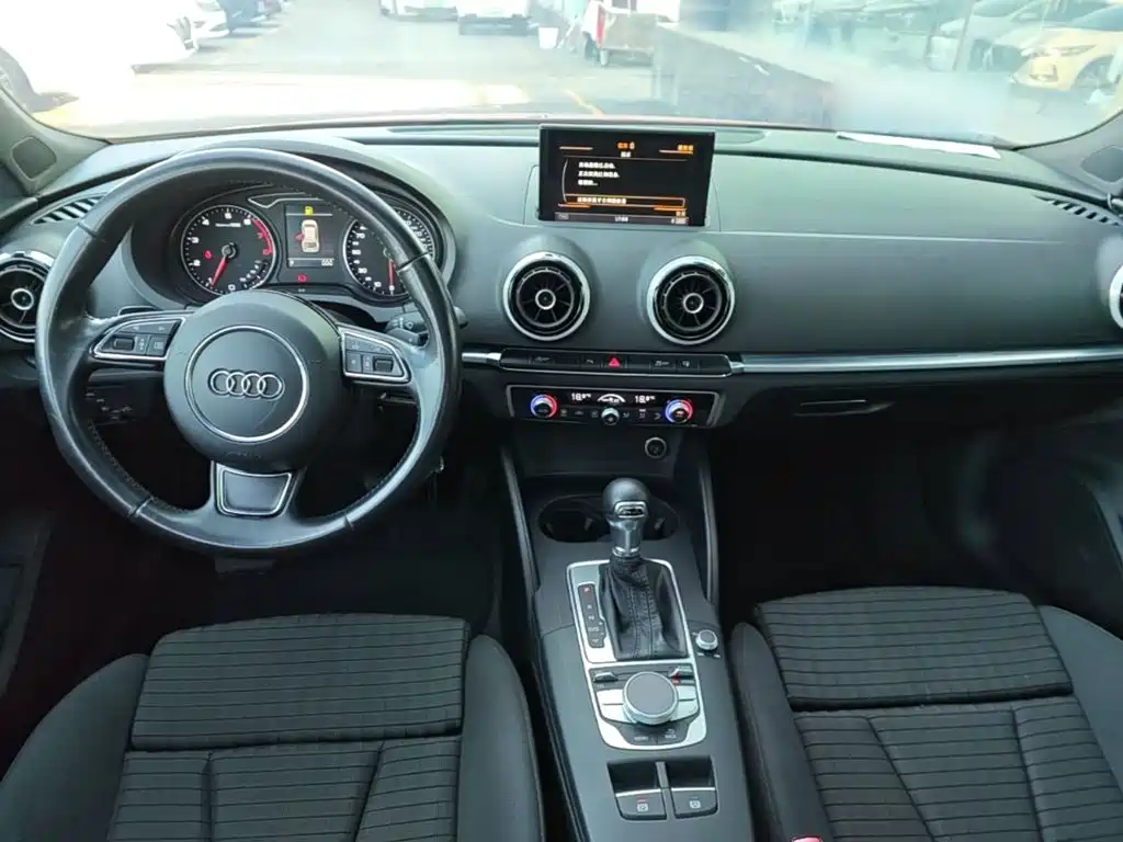Audi A3 2016 — фото 10