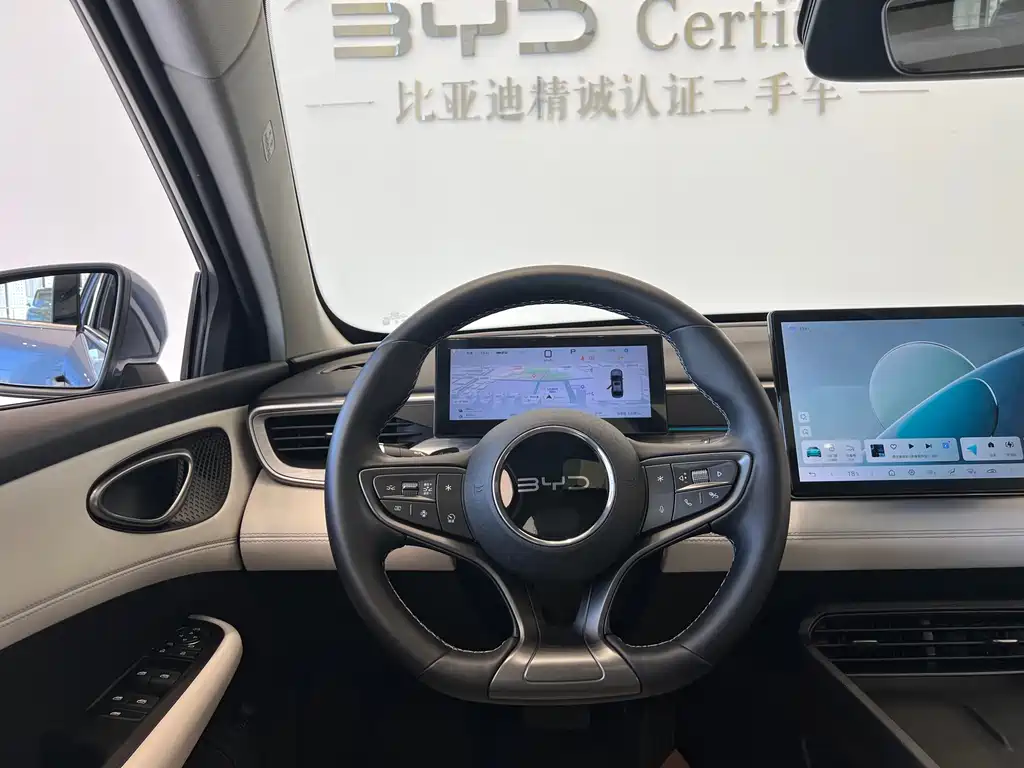 BYD Seal 05 DM-i 2025 — фото 11