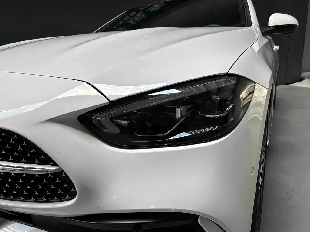 Mercedes-Benz C-Class 2023 — фото 2
