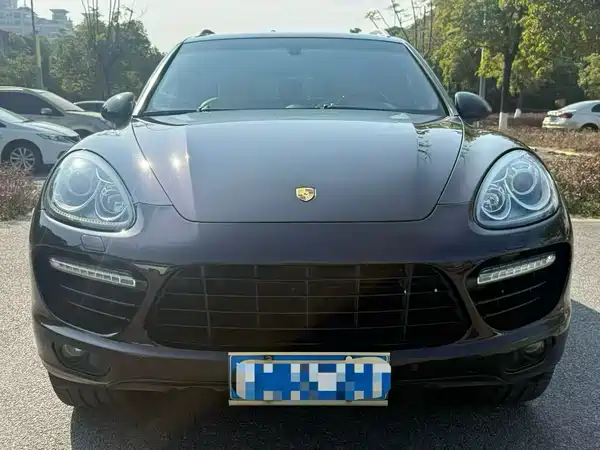 Porsche Cayenne 2011