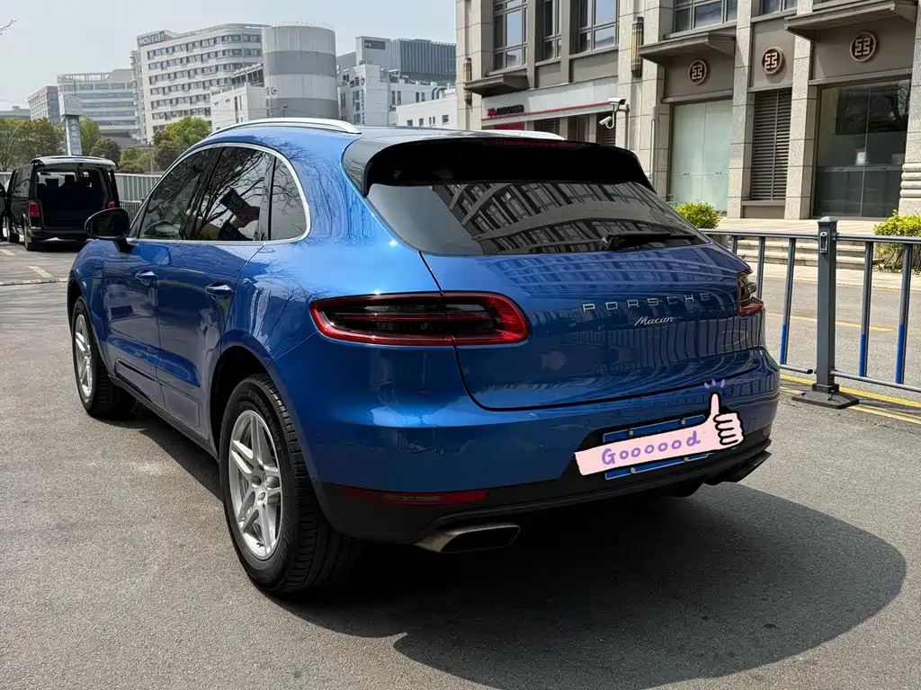 Porsche Macan 2017 — фото 16