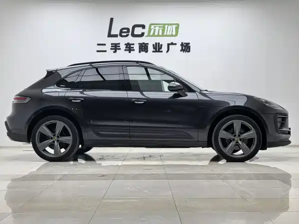 Porsche Macan 2023