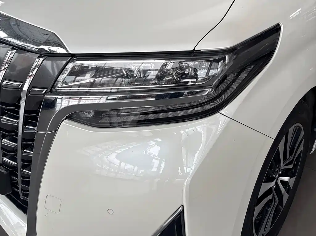 Toyota Alphard 2018 — фото 6