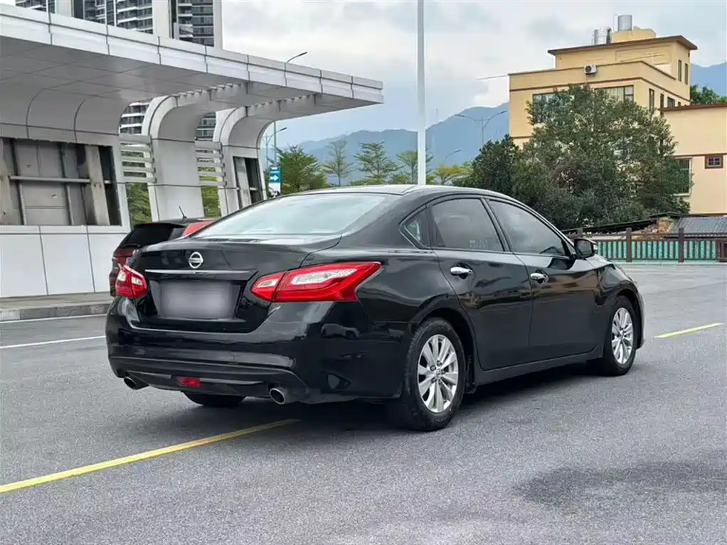Nissan Teana 2017 — фото 25