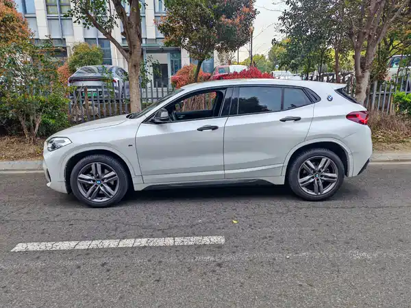 BMW X2 2021